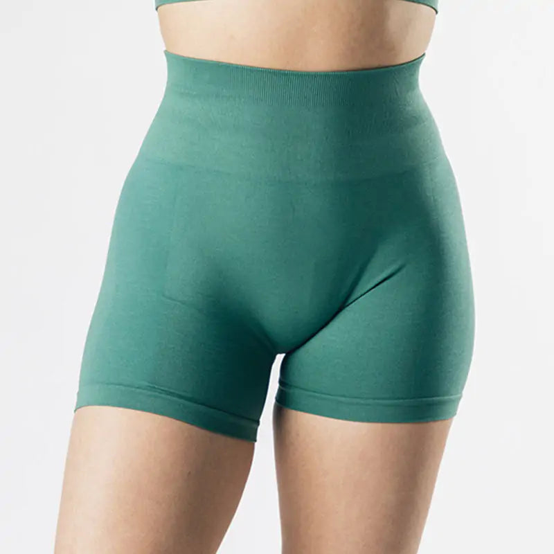 Sportshorts mit hoher Taille